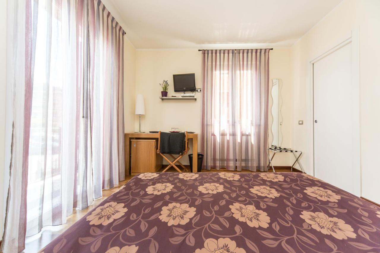 Oasi Hotel Леванто Номер фото